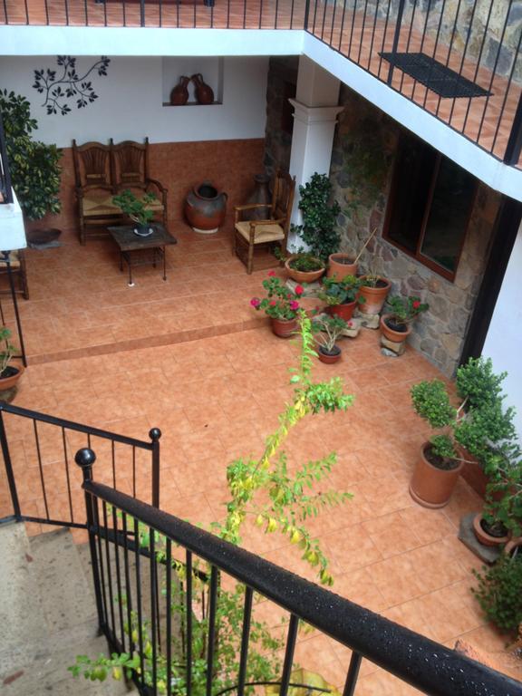 Hotel Meson Del Romero Tapalpa Exterior photo