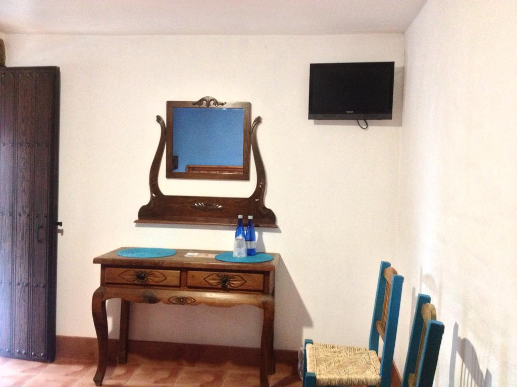 Hotel Meson Del Romero Tapalpa Room photo